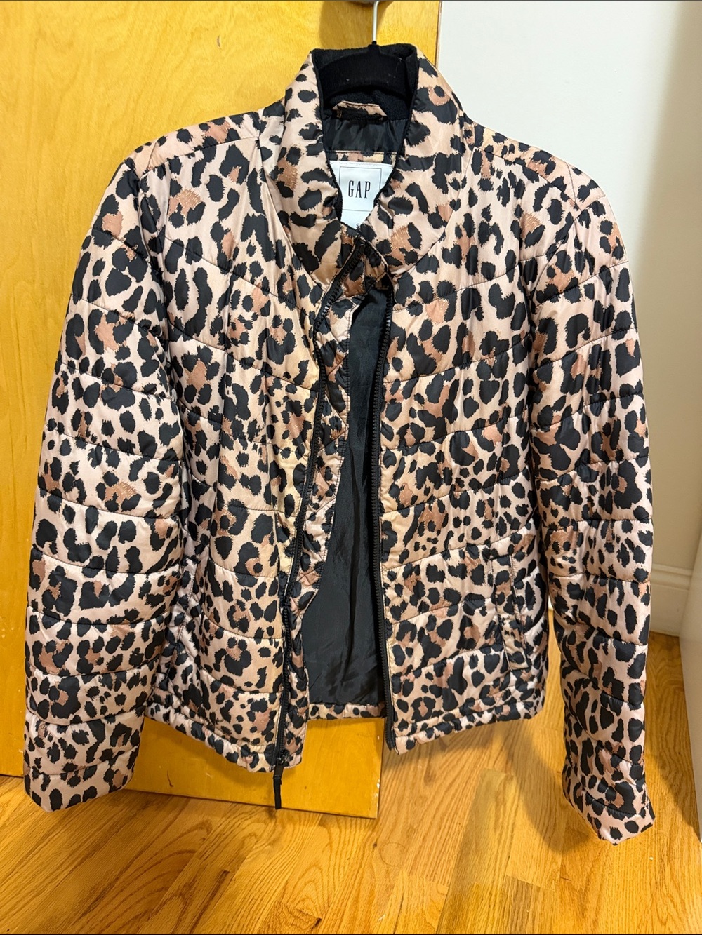 GAP Leopard-Print Quilted Puffer Jacket - Pink & Black
